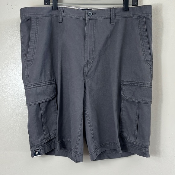 St. John’s Bay shorts grey cargo men’s size 40 - Picture 1 of 8